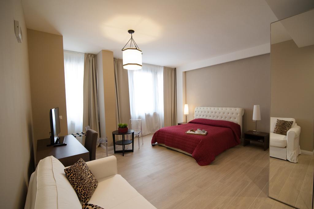 Les Suites Bari Bed And Breakfast Luxury Italian Excellence Quarto foto